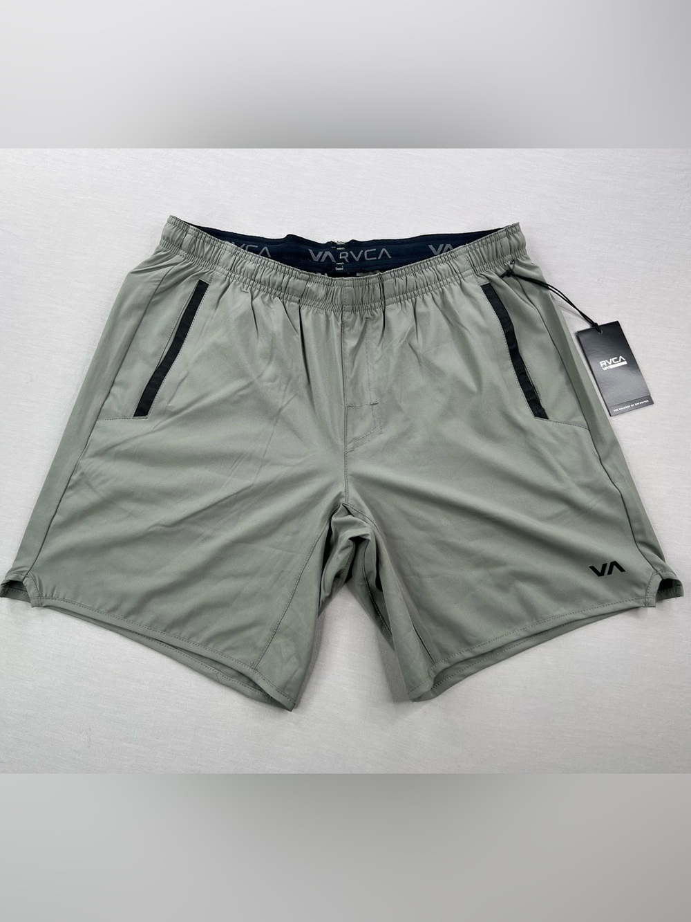 RVCA YOGGER STRETCH 17 ATHLETIC ACTIVE SHORTS